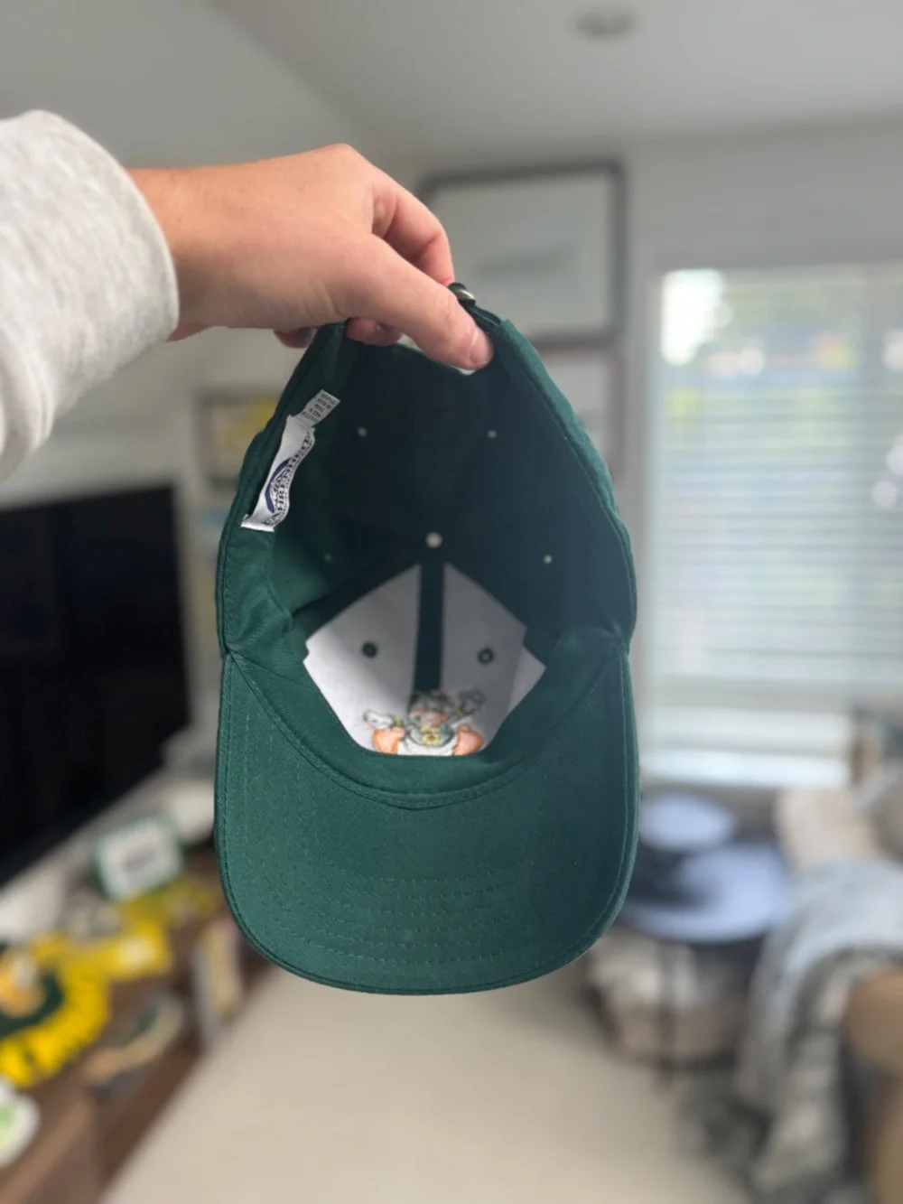*VINTAGE & RARE* Oregon Ducks x Disney 'Donald Duck' Strapback in Green